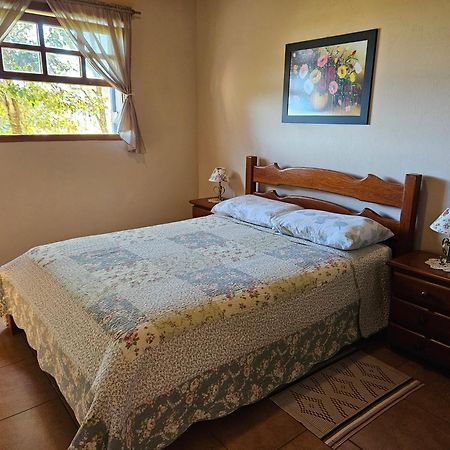 Casa De Campo Araxa Na Montanha Com Piscina Piracaia Dış mekan fotoğraf
